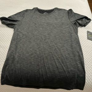 Nike Men’s DriFit T-Shirt, size large NWT